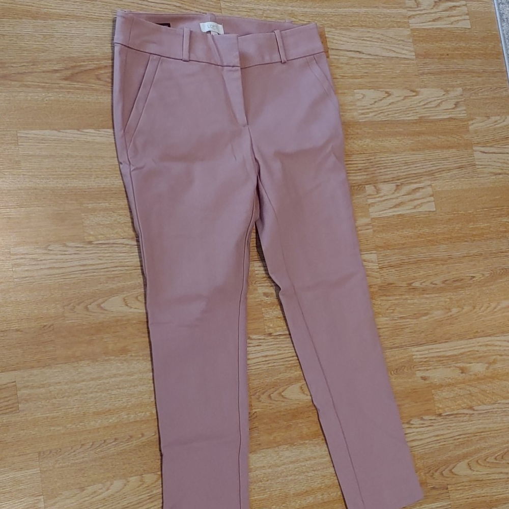 Loft size 6 pretty rose color dress pant